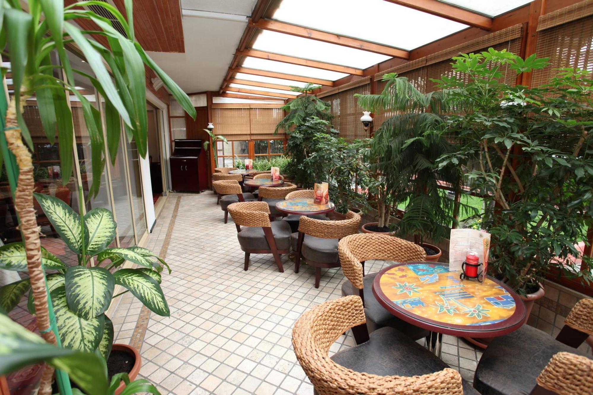 Guenes Hotel Merter Стамбул Ресторан фото