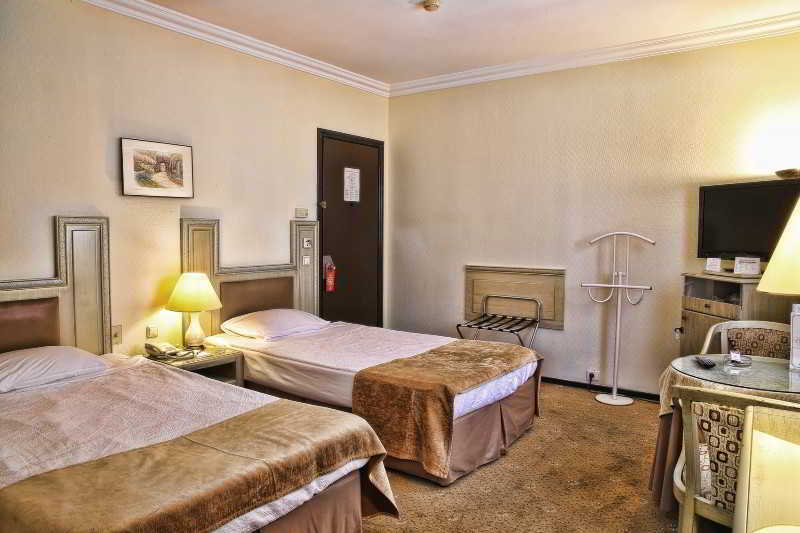 Guenes Hotel Merter Стамбул Экстерьер фото