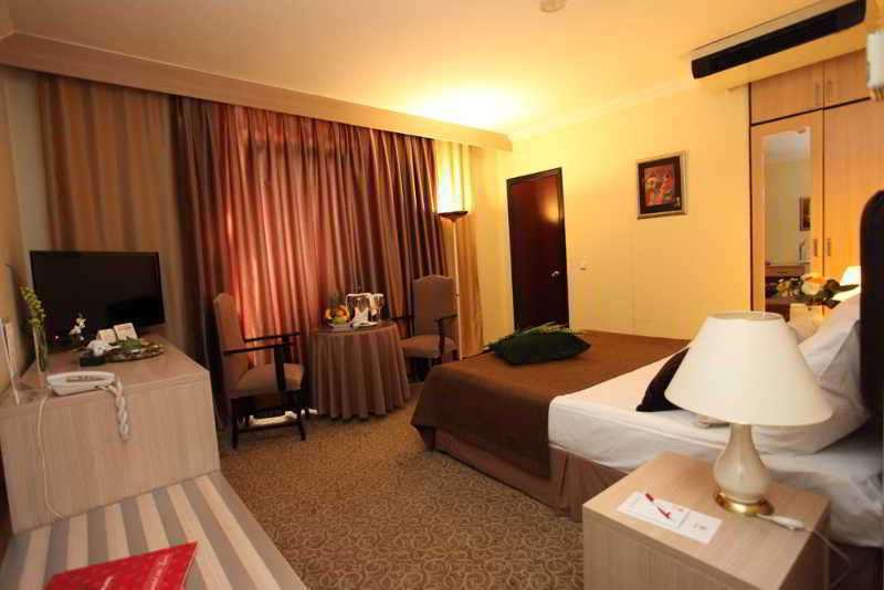 Guenes Hotel Merter Стамбул Экстерьер фото